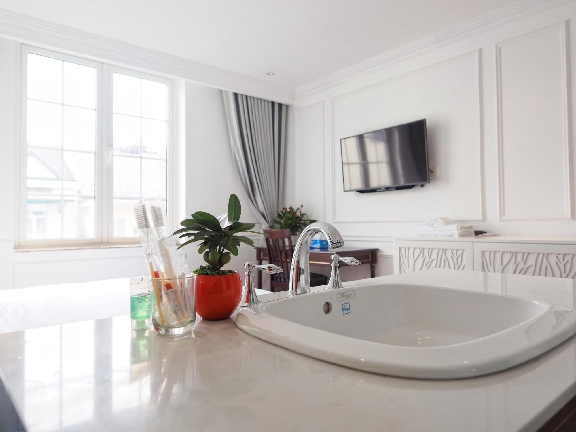 Diamond Suite Koreatown Ho Chi Minh City Exterior photo